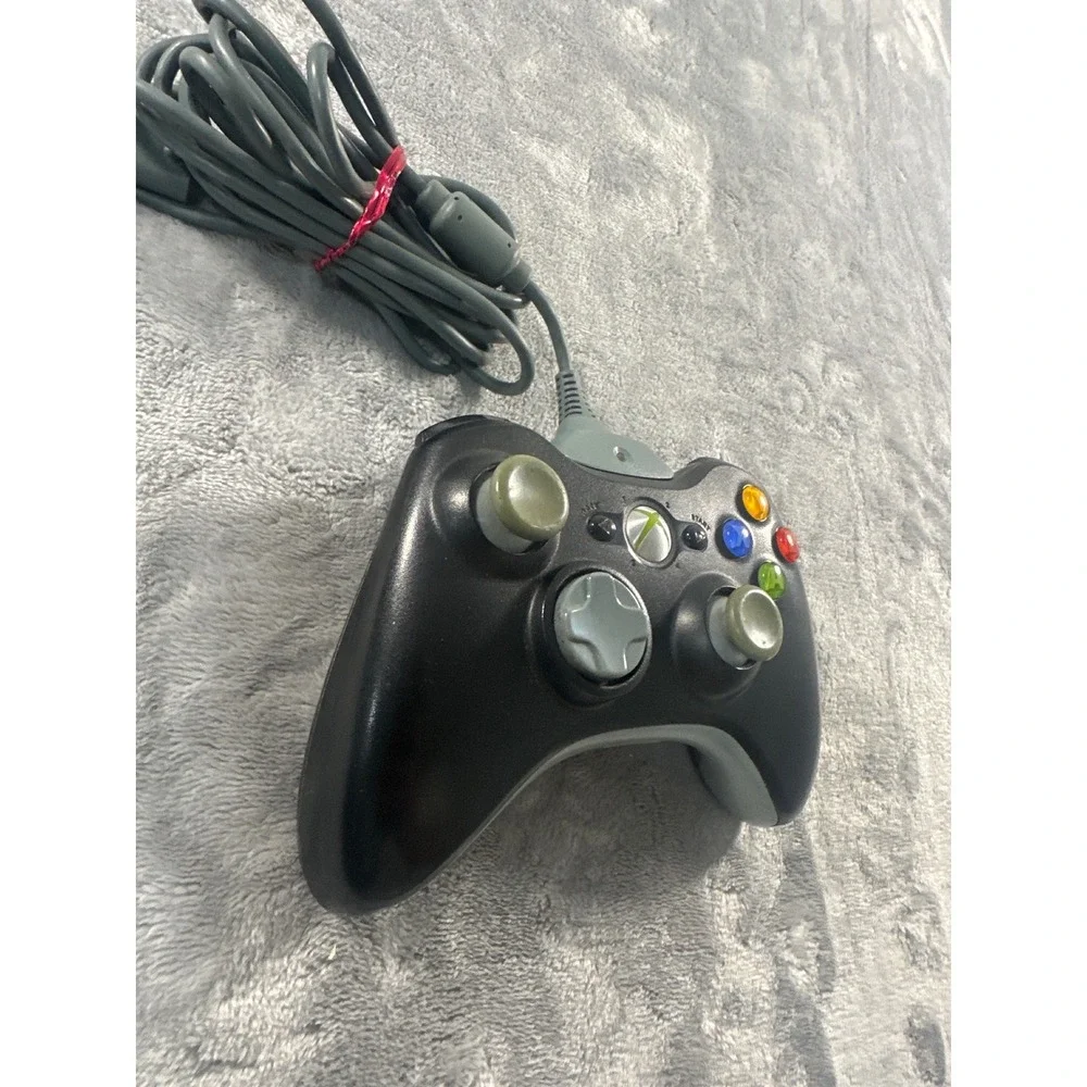 Microsoft Xbox 360 Wireless Controller Black with Play and Charge Cable Grey